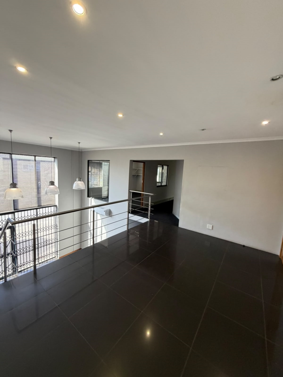 To Let Commercial Property for Rent in Brackenfell Industrial Western Cape